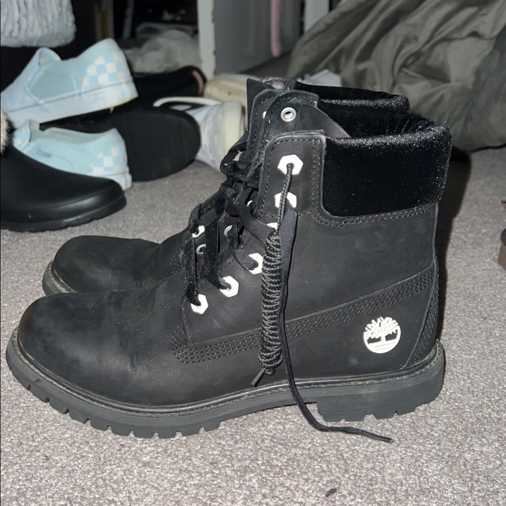 Timberland velvet boots